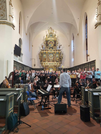 KONCERT FINAŁOWY WARSZTATÓW MUZYCZNYCH "WITRAŻ SERCA"
